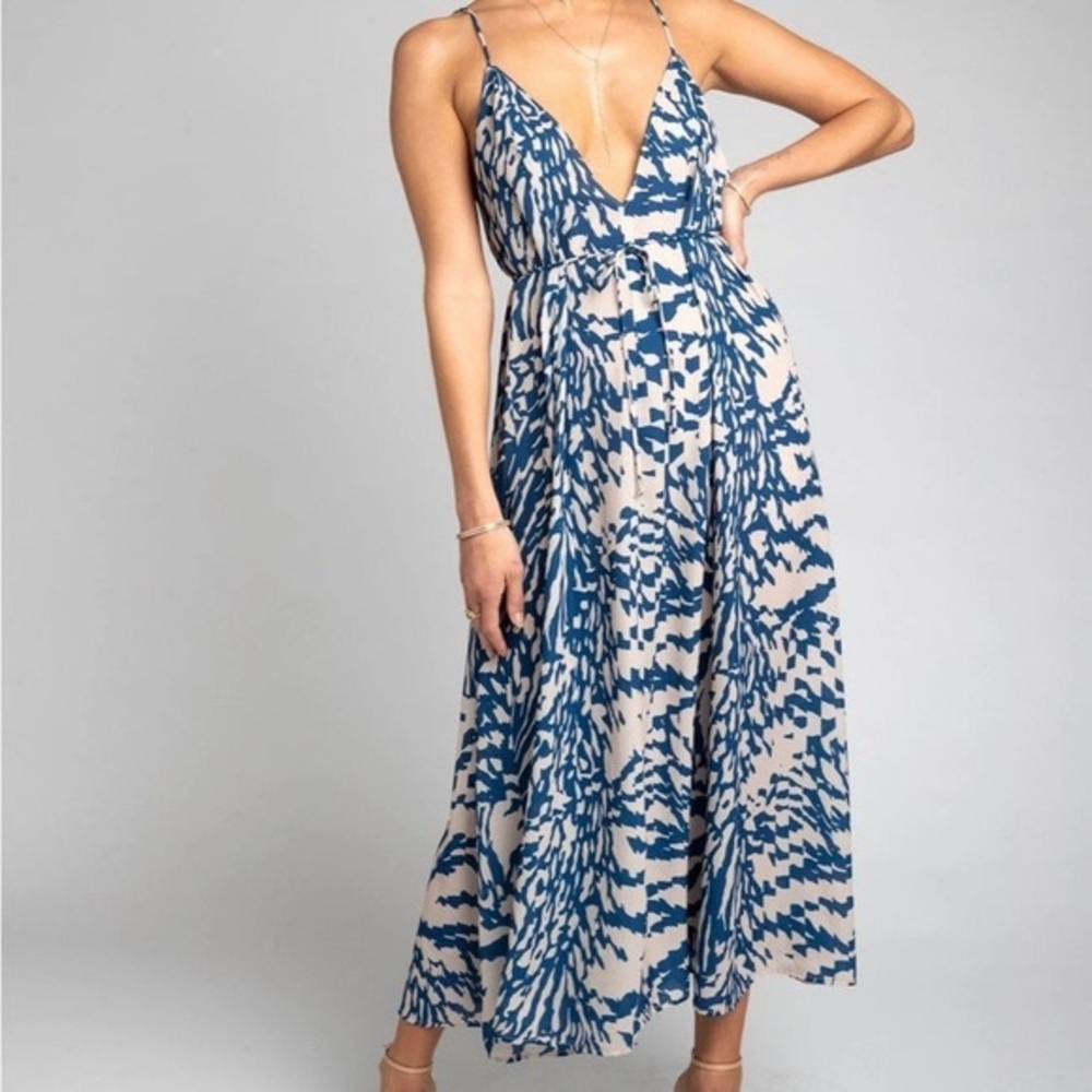 RESA Hannah Midi Blue Printed Flowy Midi Dress